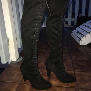 high heeled boots with zipper and laces